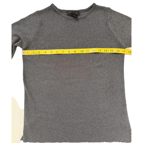 Express Sweater Womens XS Gray Long Sleeve Knit Pullover Lightweight Slit Hem - Picture 6 of 8